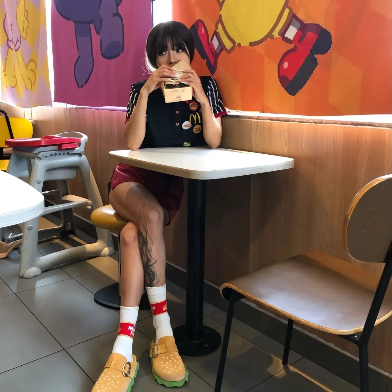 🍔 BurgerStocks Clogs
