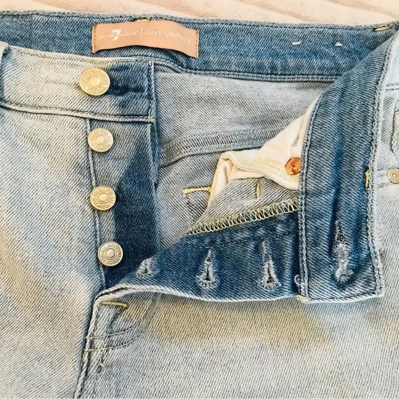 7FAM Luxe Vintage Light Wash Distressed Joesfina Boyfriend Jeans Women’s size 24