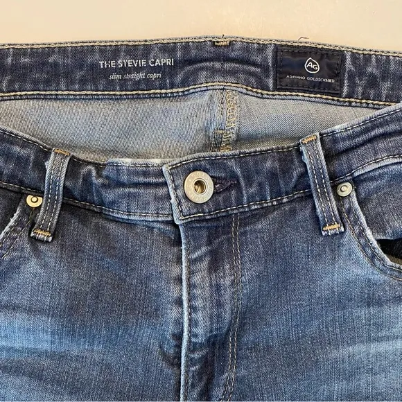 AG Adriano Goldschmied Stevie Capri Slim Straight Denim Jeans Medium Wash Sz 30