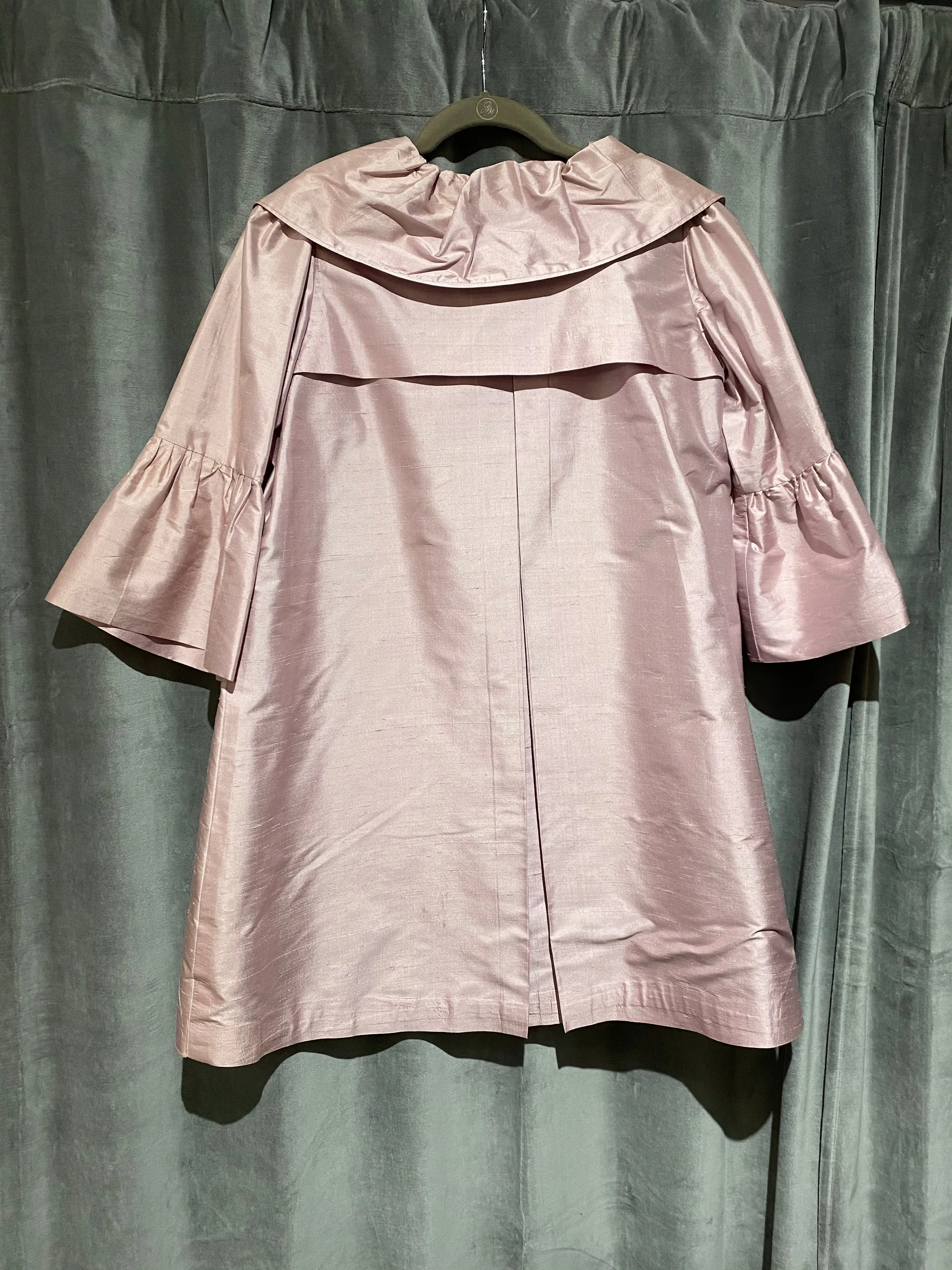Aienla La Pink Raw Silk 3/4 Ruffle Sleeve Single Snap Coat