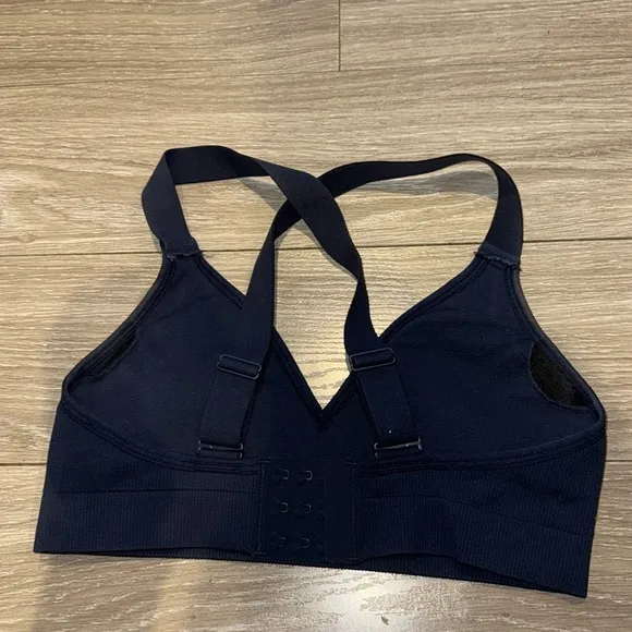 Alo yoga Seamless Ribbed Favorite Bra in Navy