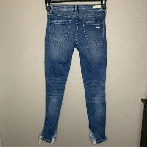 Blank NYC the stanton frayed hem cropped distressed jeans women’s size small 25