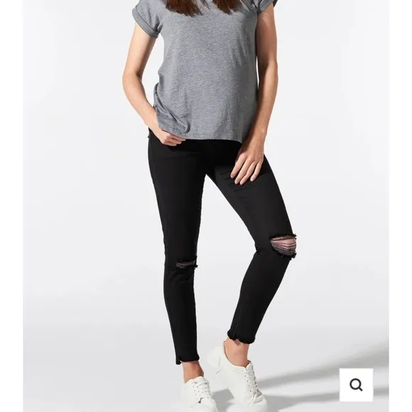 BLANQI Maternity Black Distressed Skinny Jeans with Belly Support Size 4