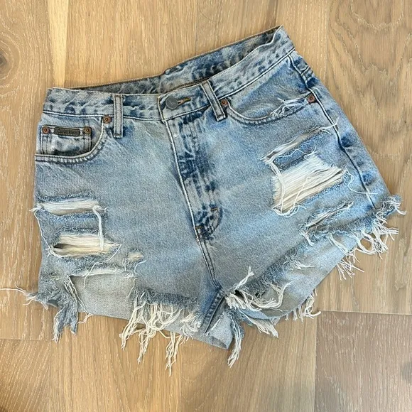 Calvin Klein Jeans shorts | classic 5 pocket jean light stone washed, size 2/4