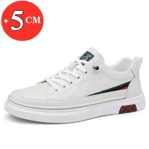 Chaussures de luxe surélevées de 5cm 2024 / 2024 Spring Men's Elevator Shoes Men Loafers White Soft Leather Moccasins Height Increased 5cm Taller Shoes Man Sneakers