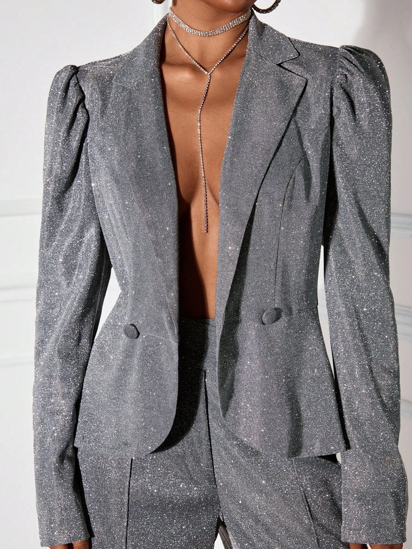 Cherry Vibes: Blazer de fiesta con mangas abullonadas 🌟