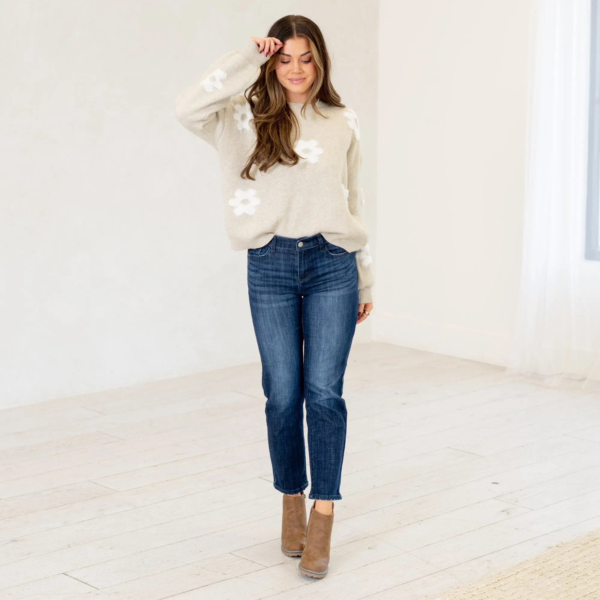 Delvey Mid Rise Boyfriend Jeans