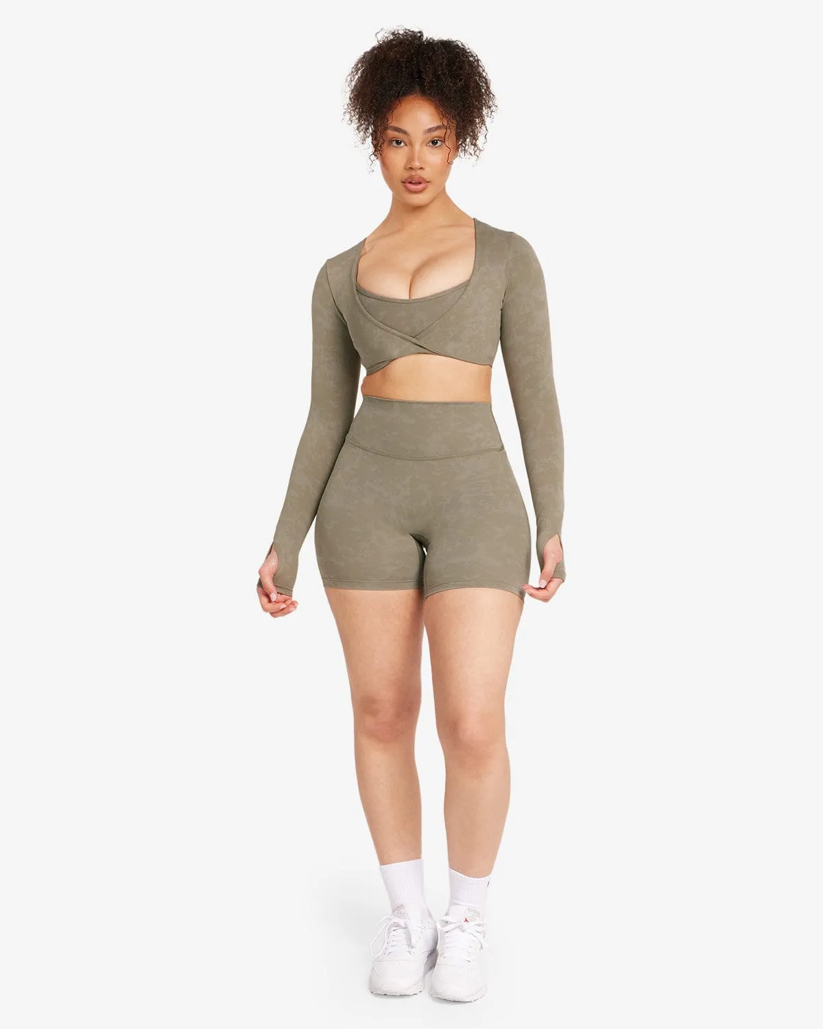 Fade Scrunch Shorts 6" | Olive