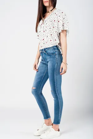 Frayed Hem Distressed Skinny jeans in Midwash