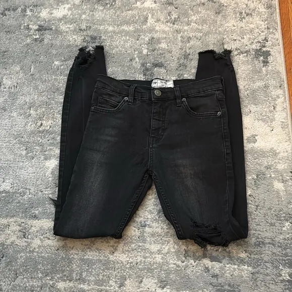 Free People FP Highrise Distressed Skinny Jeans, Faded Black, SZ 25