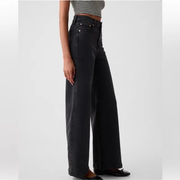 Gap “high rise stride” jeans faded washed black grey gray denim high waisted
