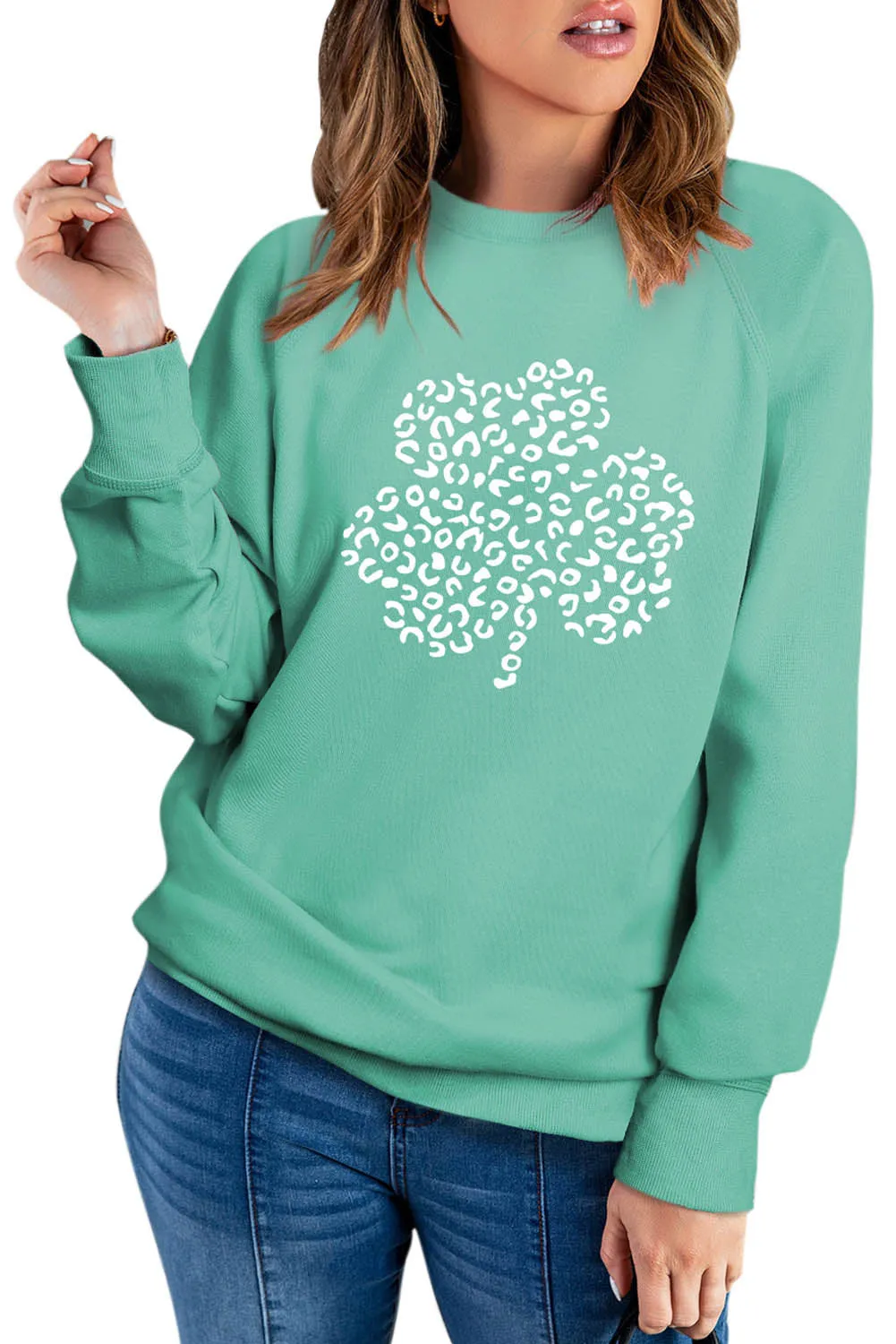 Green Leopard Clover Print Long Sleeve Sweatshirt