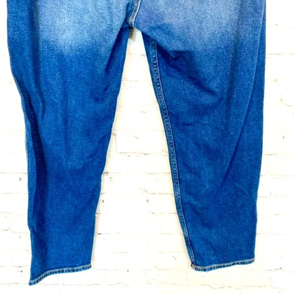 Hollister Low Rise Boyfriend Jeans Distressed