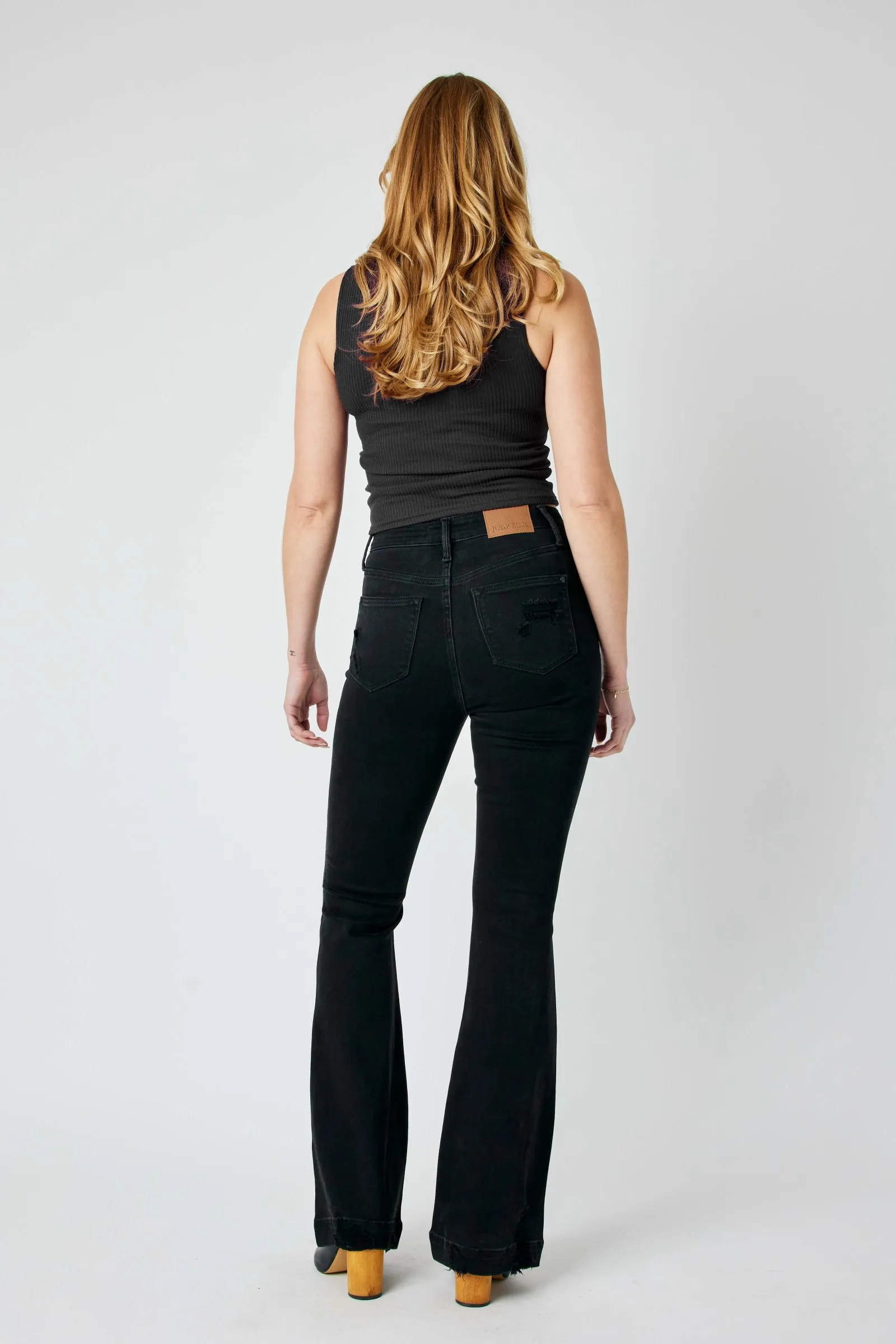 HW TUMMY CONTROL FLARE JEANS BY JUDY BLUE