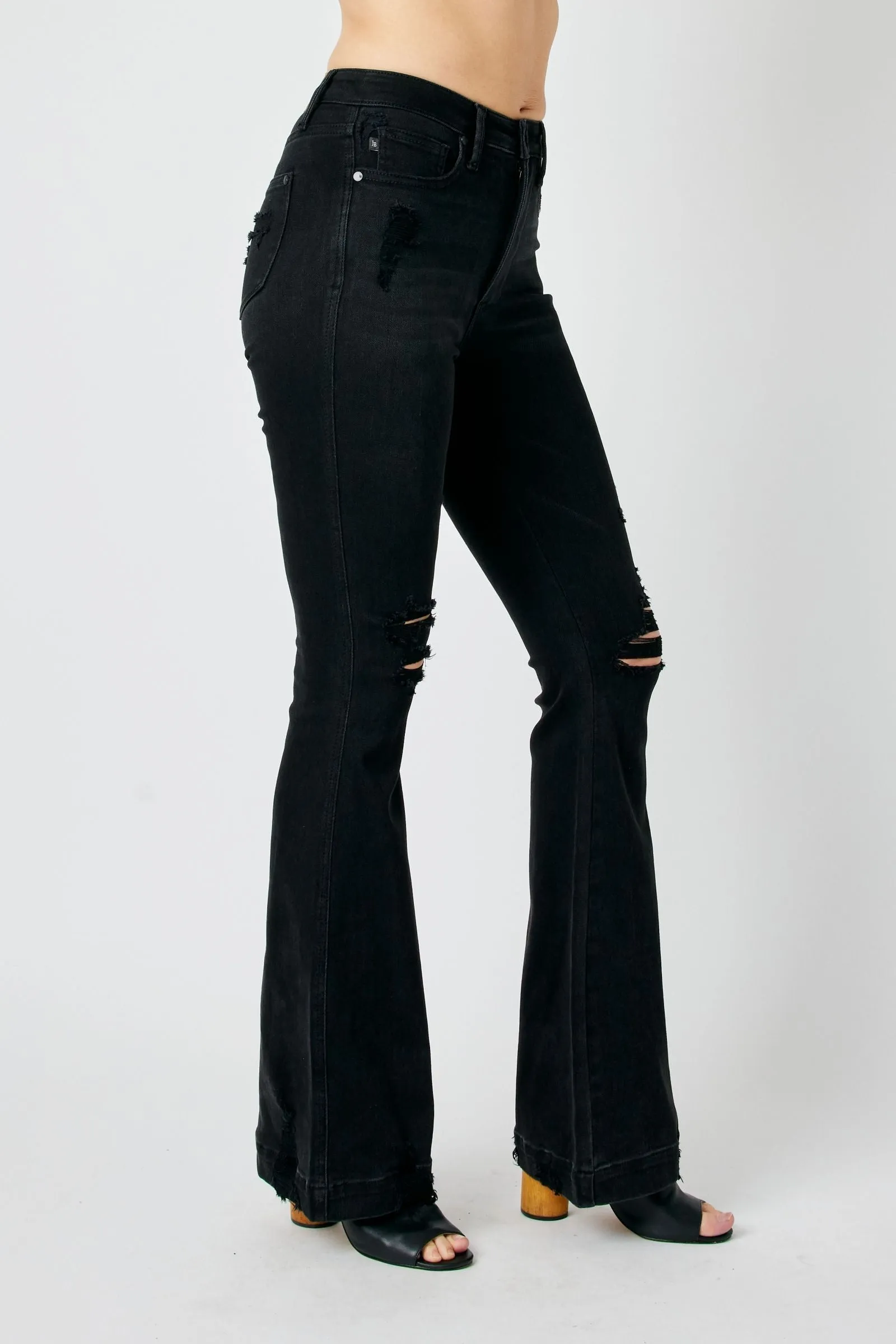 HW TUMMY CONTROL FLARE JEANS BY JUDY BLUE