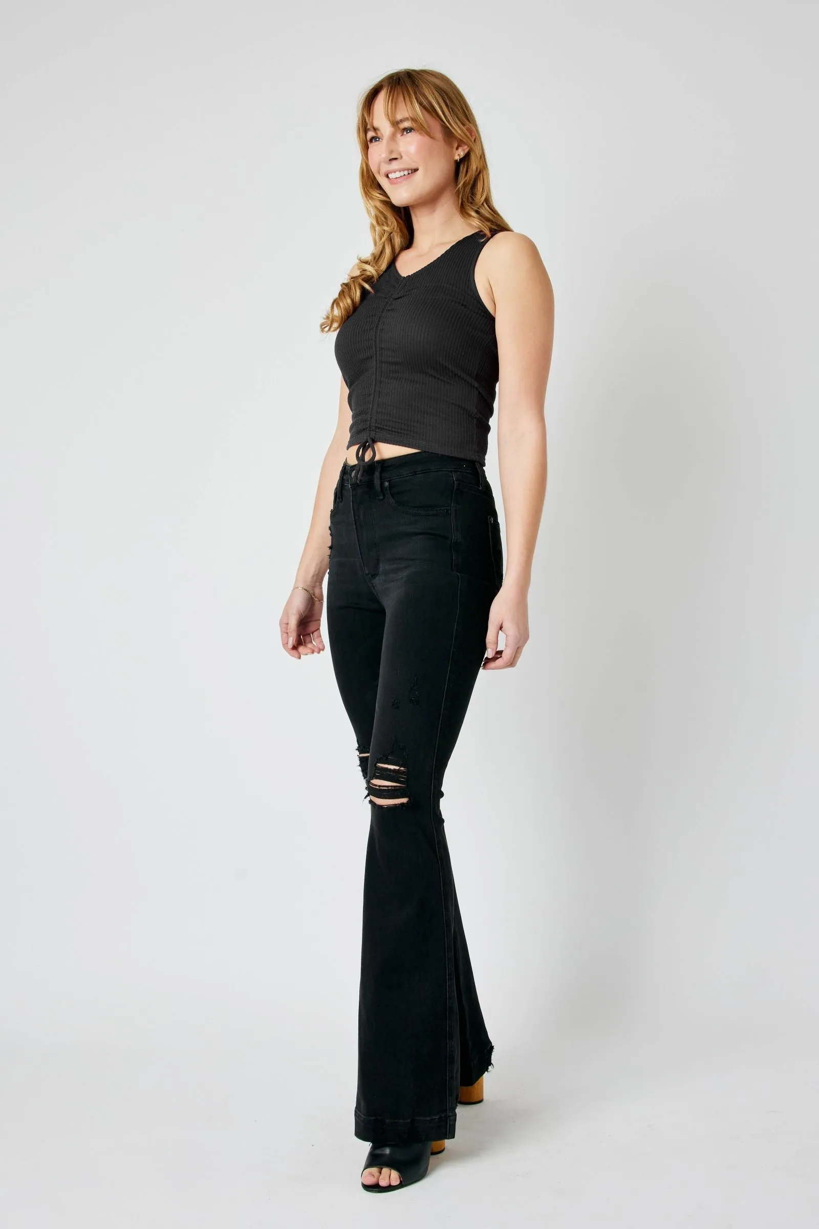 HW TUMMY CONTROL FLARE JEANS BY JUDY BLUE