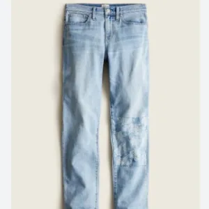 J Crew Slouchy Boyfriend Norwich Wash Denim Jeans Womens 29 Floral Leg Patch
