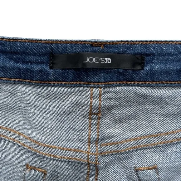 Joe’s Jeans NWOT Marylee Distressed Mid Rise Denim Shorts Size 31