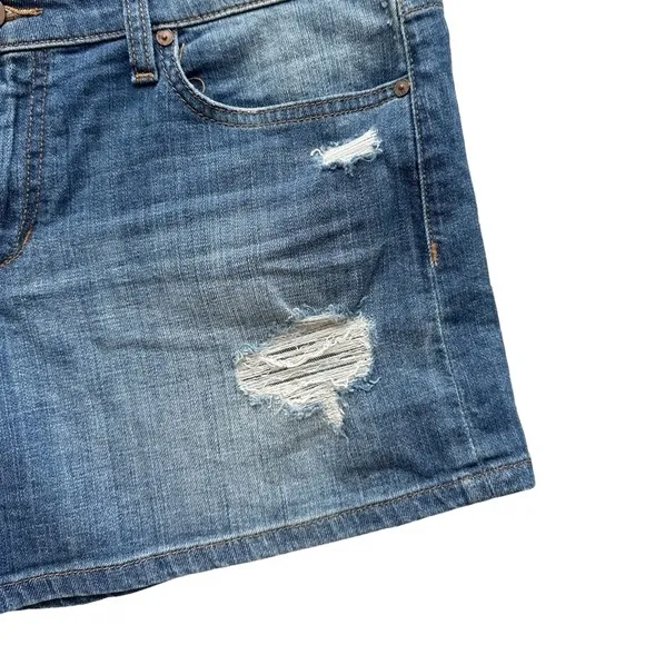 Joe’s Jeans NWOT Marylee Distressed Mid Rise Denim Shorts Size 31