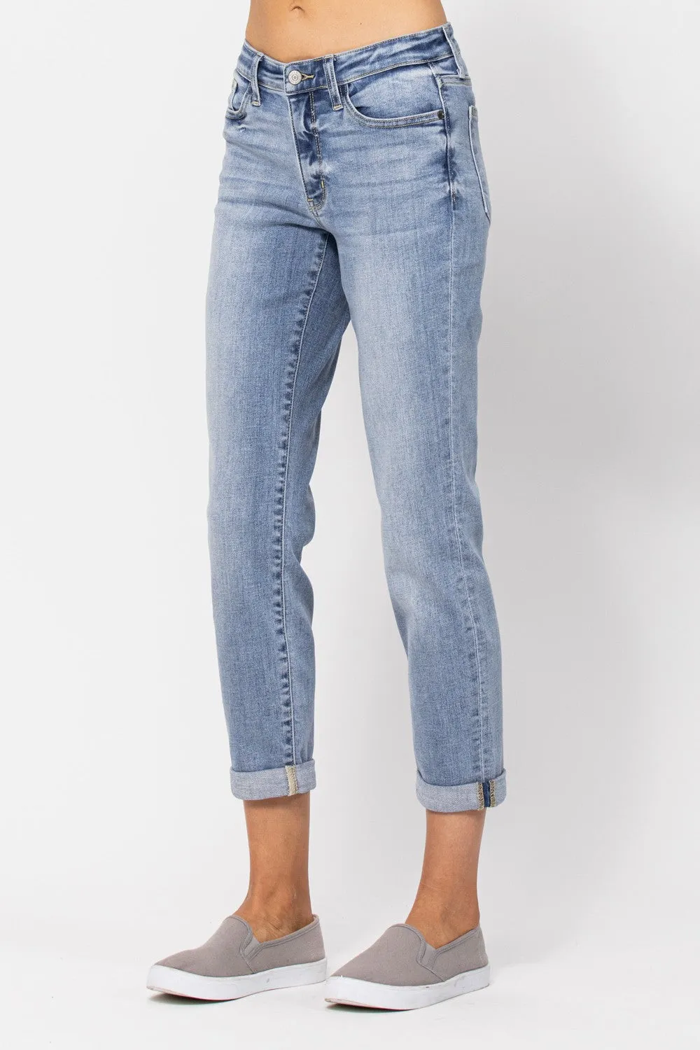 Judy Blue Midrise Bleach Boyfriend Denim