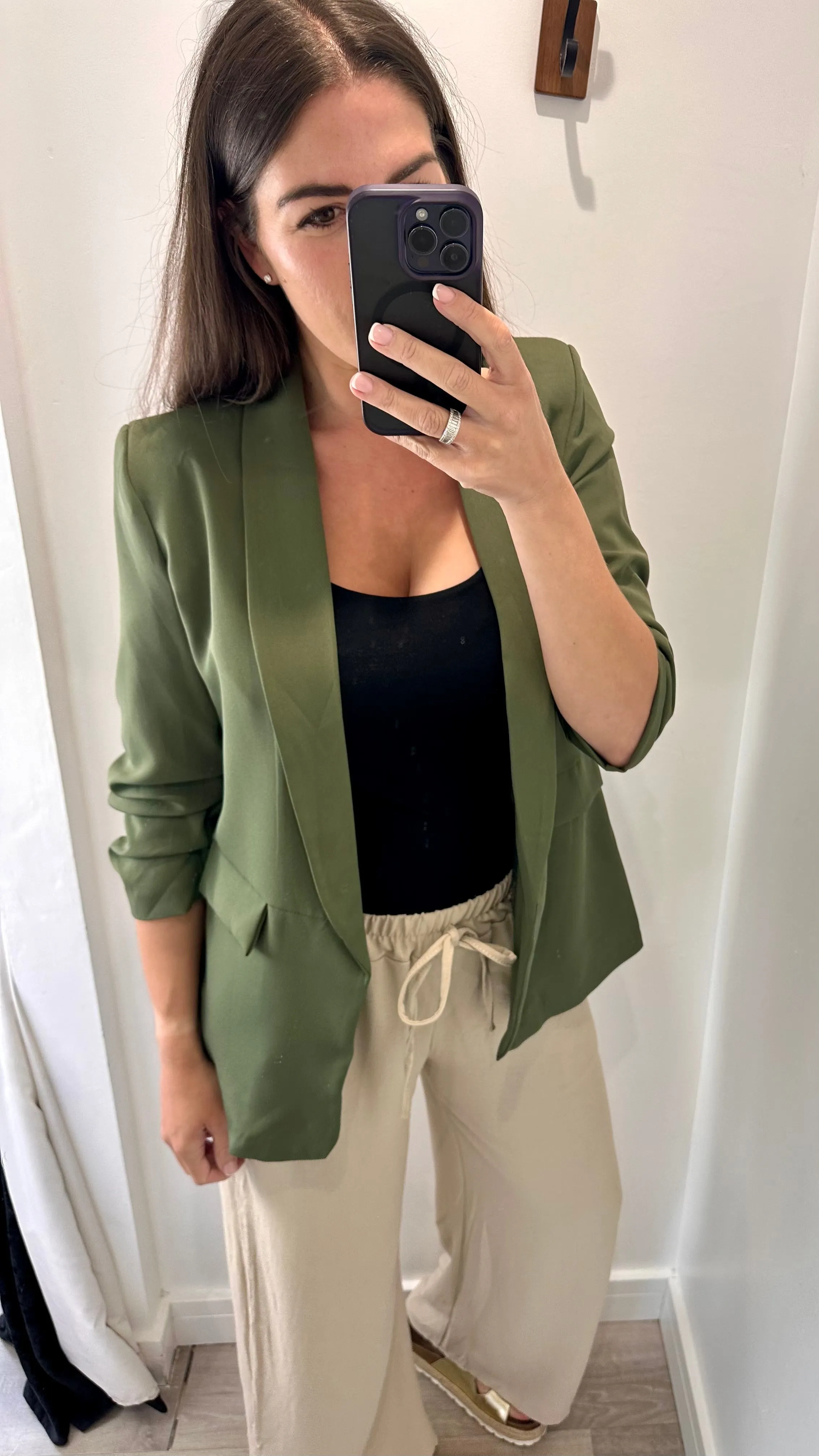 KHAKI RUCHED SLEEVE BLAZER