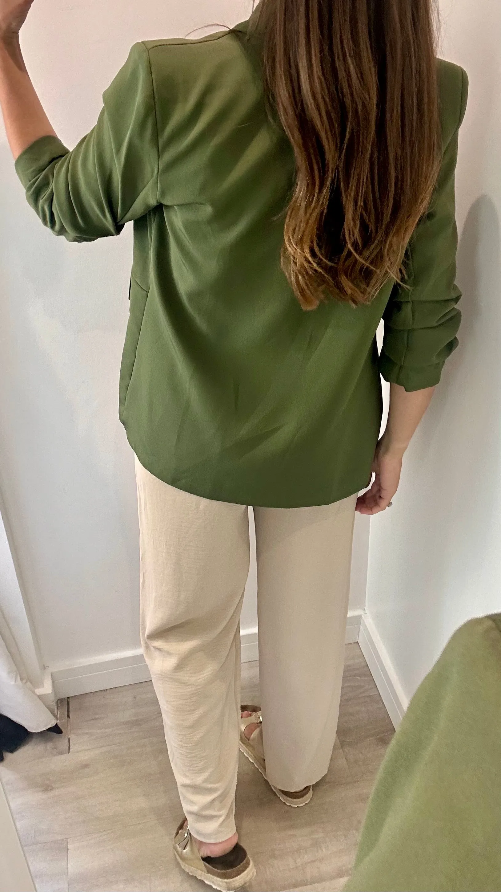KHAKI RUCHED SLEEVE BLAZER