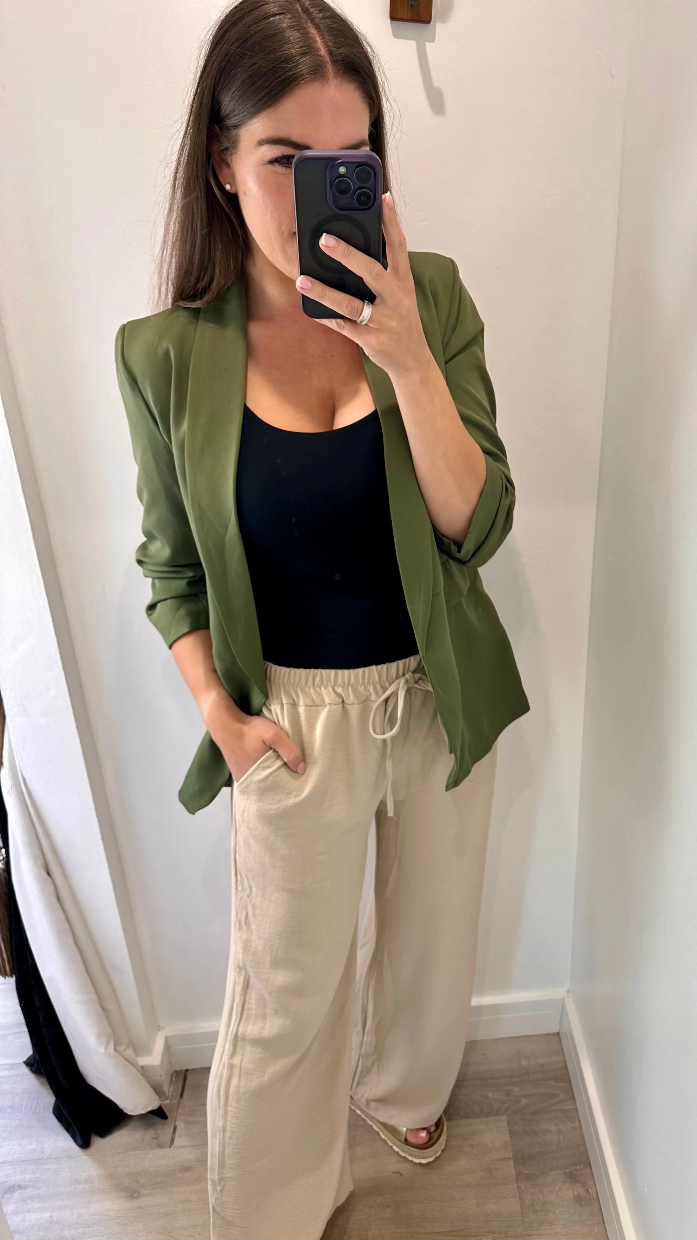 KHAKI RUCHED SLEEVE BLAZER