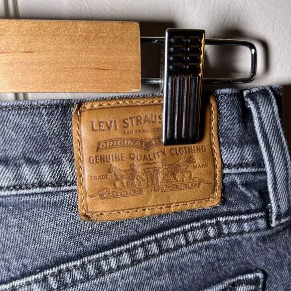 Levi's Premium SZ 27x28 Womens Wedgie Mid Rise Ankle Button Fly Jeans Stretch