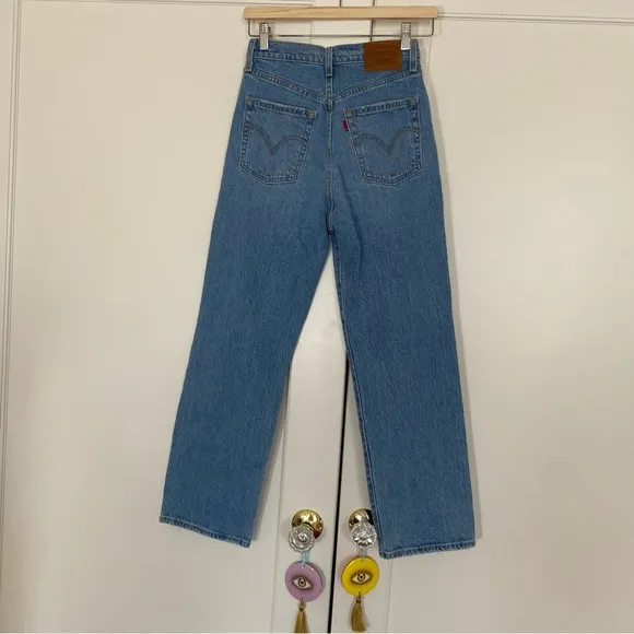 Levi's Ribcage Straight Ankle Jeans