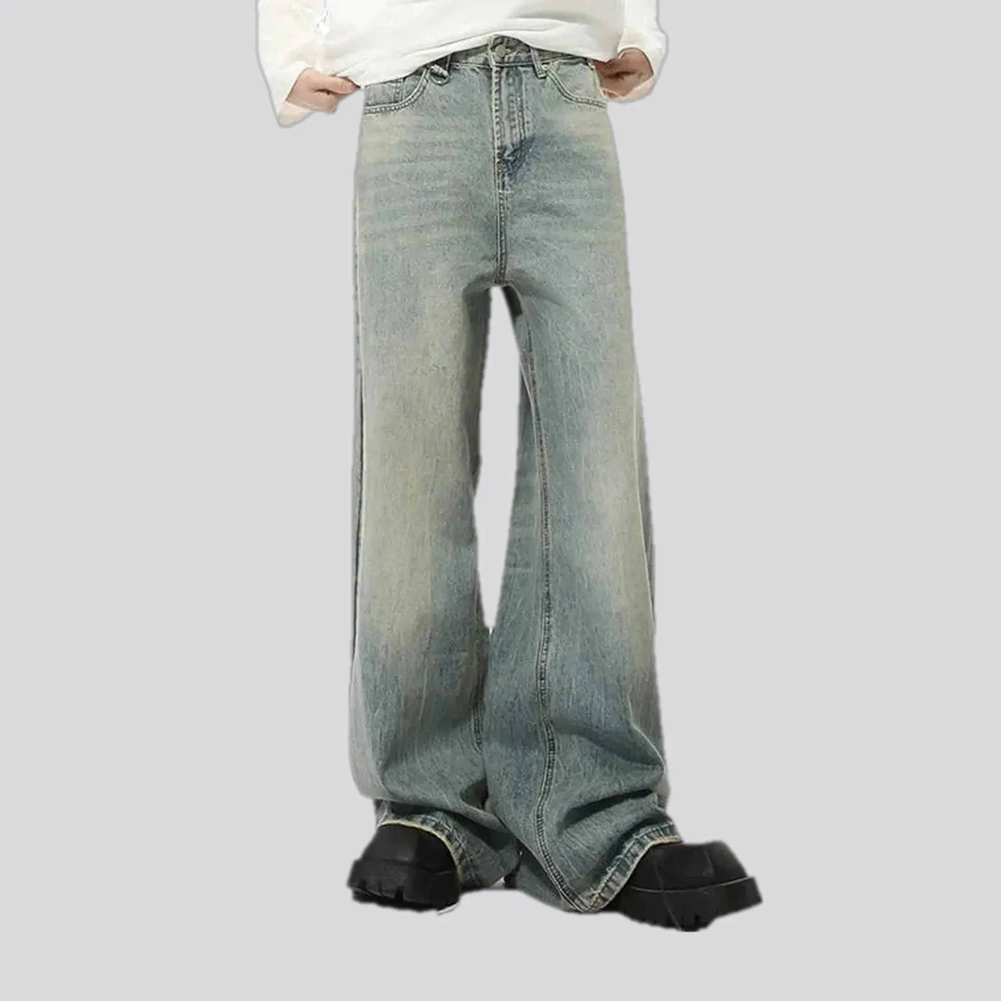 Light 90s fashion faded men's jeans