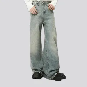 Light 90s fashion faded men's jeans