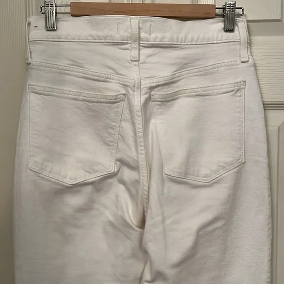 Madewell Women’s White Perfect Vintage Straight Jeans  Sz 27 Distressed Raw Hem