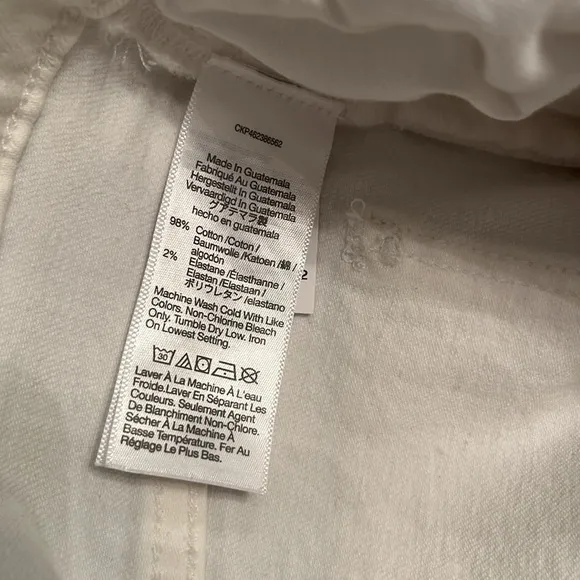 Madewell Women’s White Perfect Vintage Straight Jeans  Sz 27 Distressed Raw Hem
