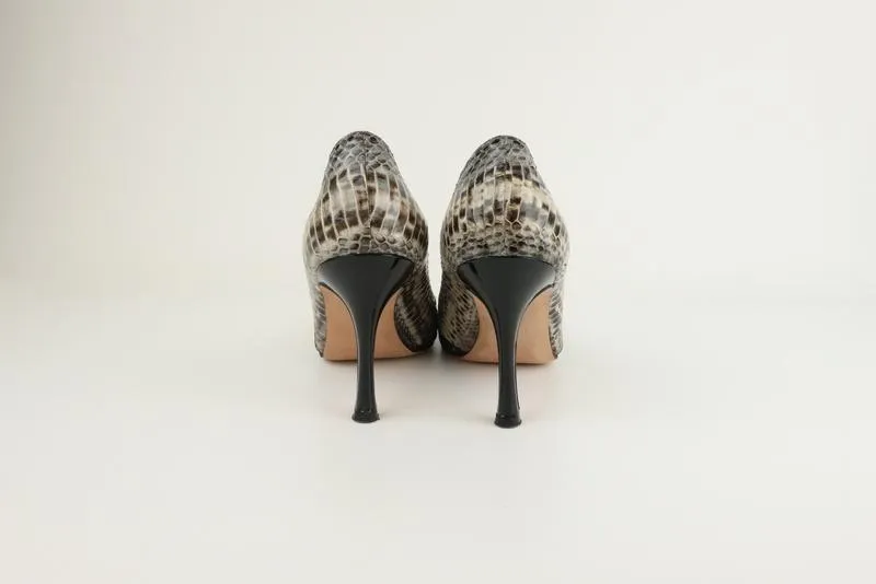 Manolo Blahnik Brogue Pumps Watersnake & Black Patent Size 38.5 Pointed Toe Heel