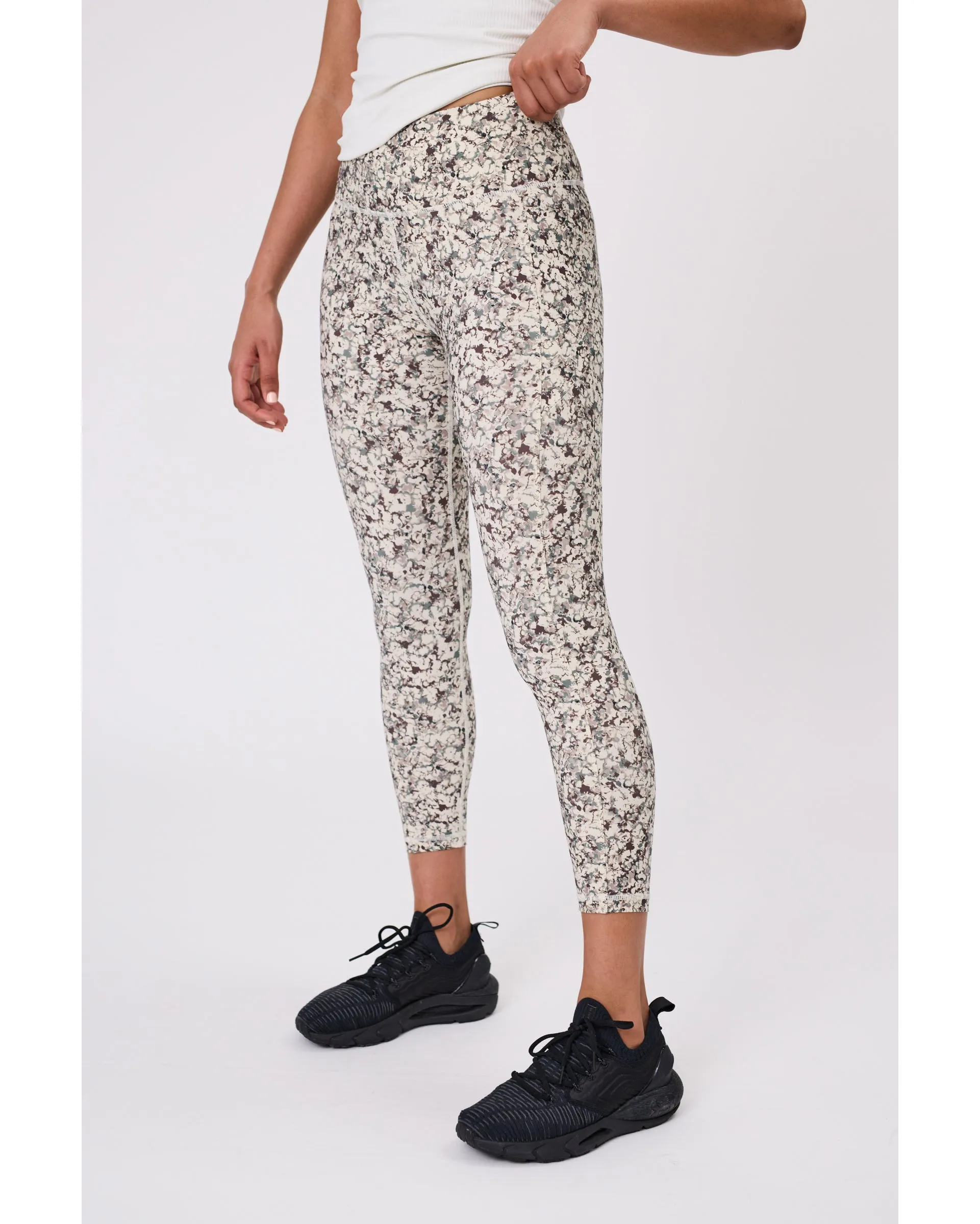 Marlow Pace 7/8 Legging - Pebble Print