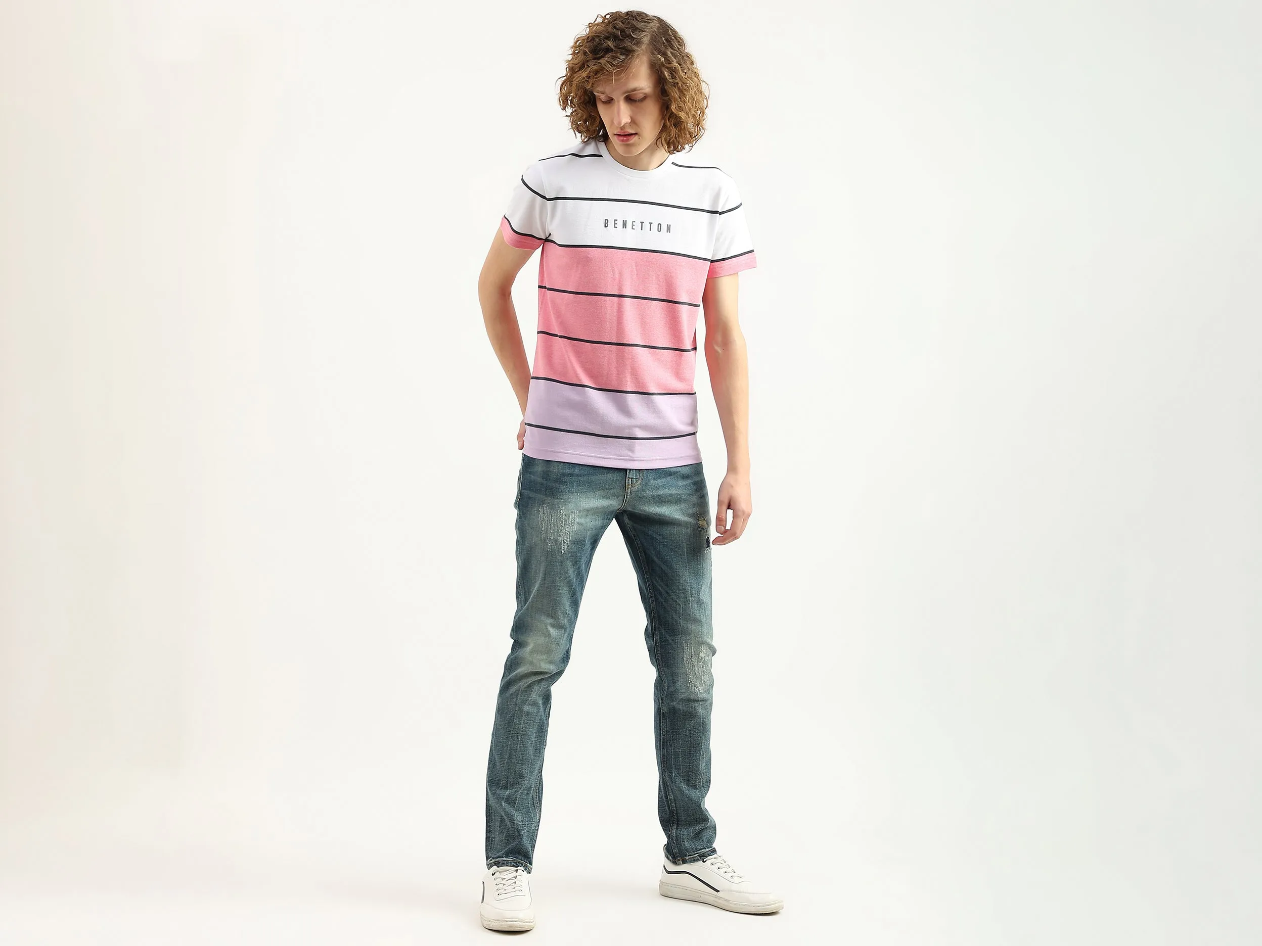 Men Solid Slim Tapered Fit Jeans