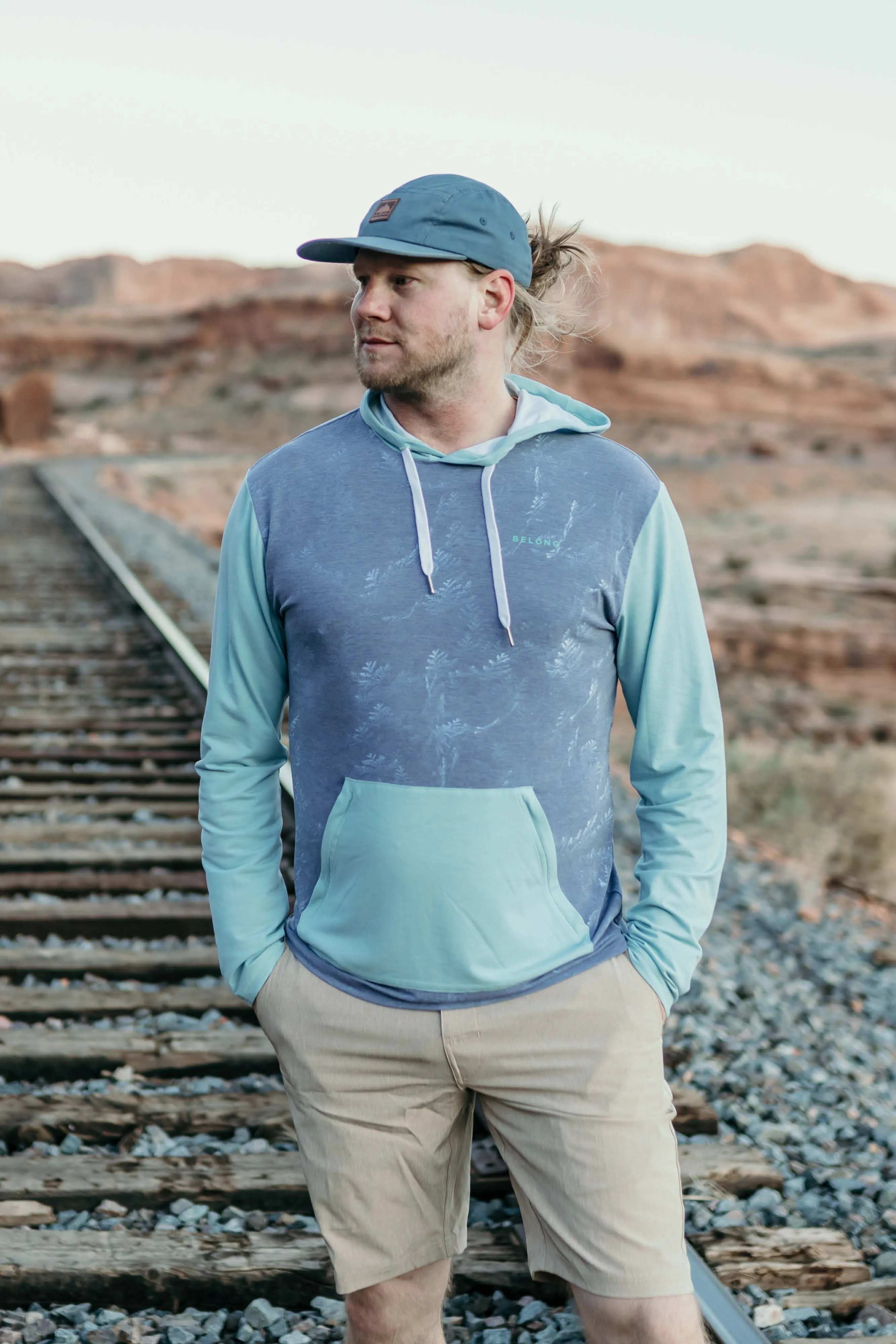 Men's Graphic Traverse Tek Hoodie