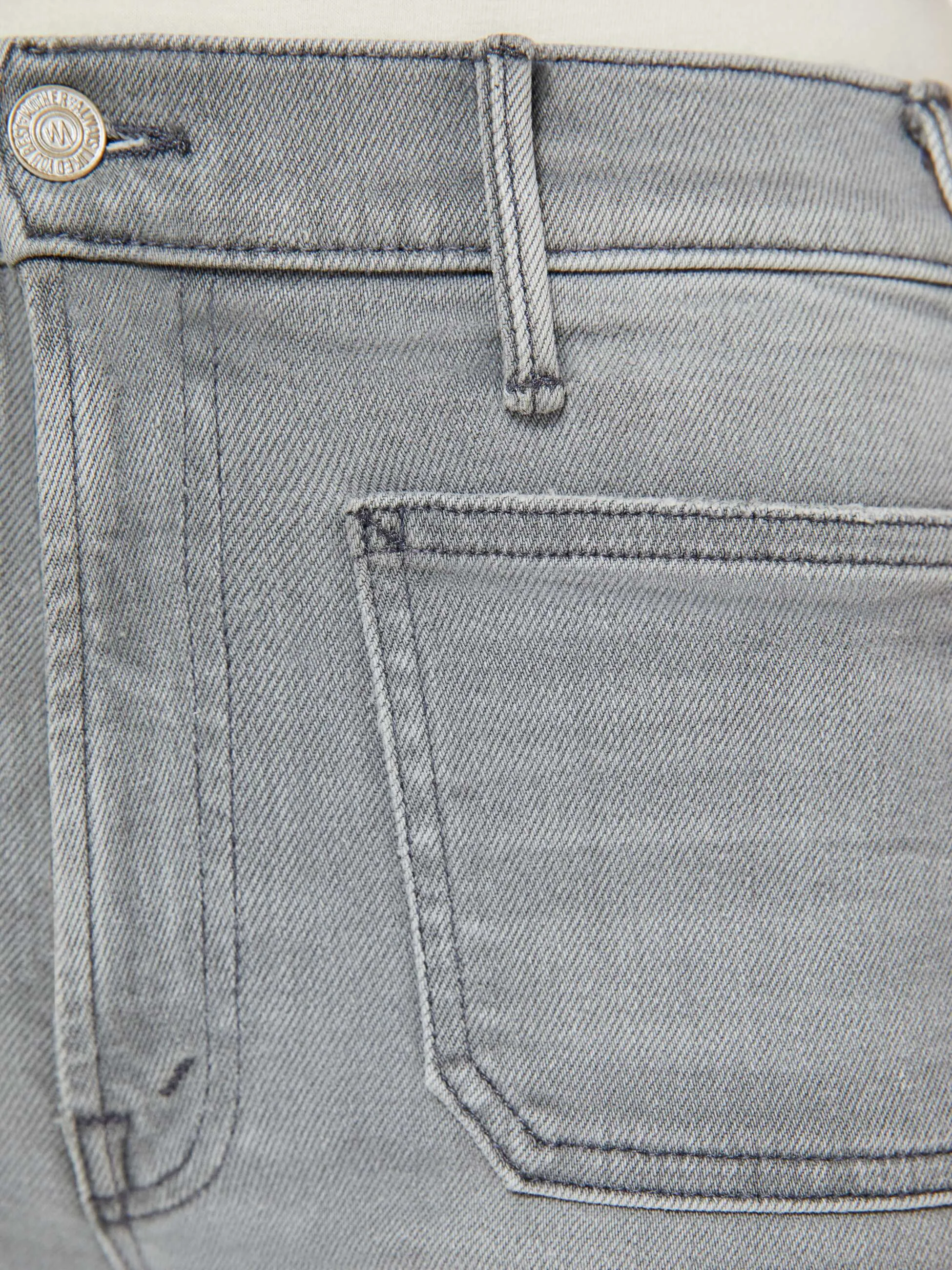 MOTHER DENIM HUSTLER ROLLER PATCH POCKET SNEAK
