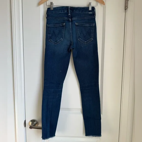 MOTHER Looker Ankle Fray Jeans Size 25