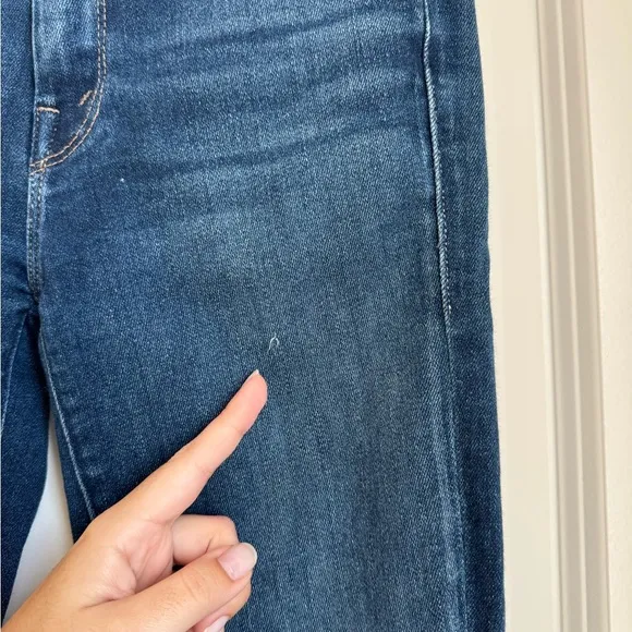 MOTHER Looker Ankle Fray Jeans Size 25