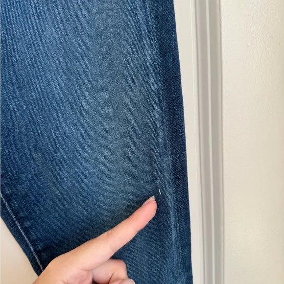 MOTHER Looker Ankle Fray Jeans Size 25