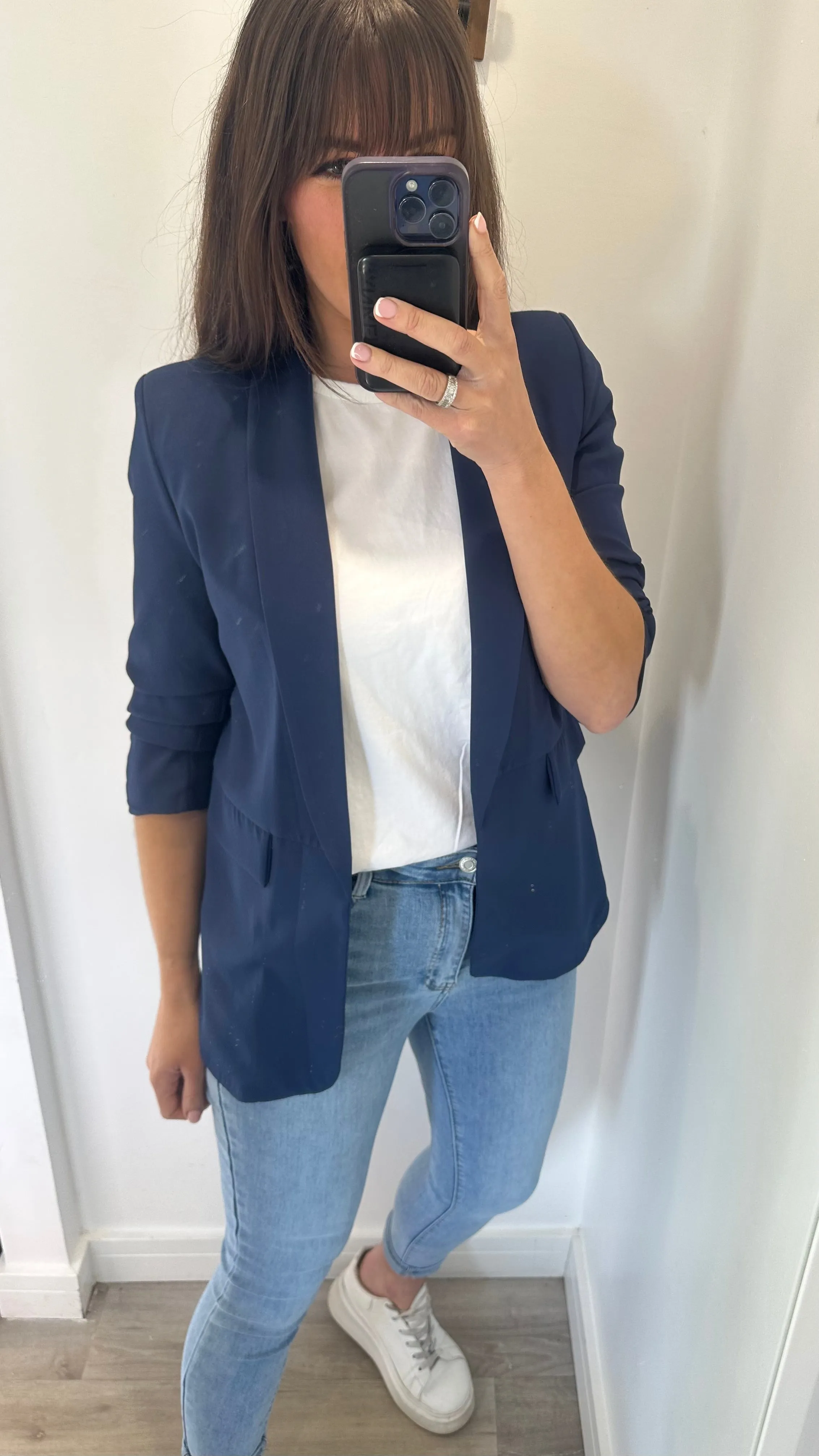 NAVY RUCHED SLEEVE BLAZER