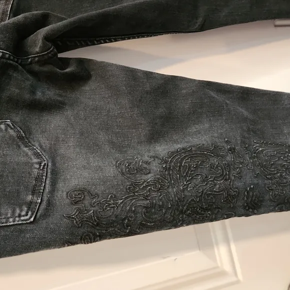 𝅺NVY Paris Jade Filigree Jeans
