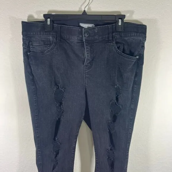 NWOT Torrid Women's Bombshell Skinny Premium Stretch High Rise Destructed Jeans