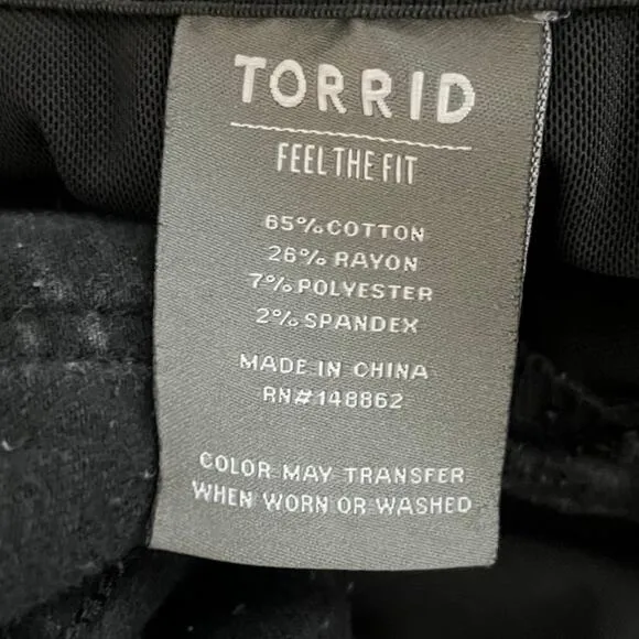 NWOT Torrid Women's Bombshell Skinny Premium Stretch High Rise Destructed Jeans