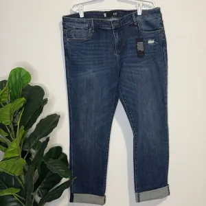 NWT Kut for the Kloth Catherine Midrise Boyfriend size 14 jeans