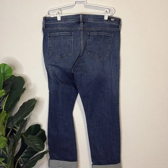 NWT Kut for the Kloth Catherine Midrise Boyfriend size 14 jeans