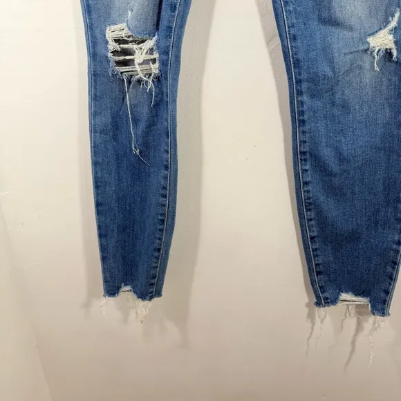 Paige Hoxton Ankle Jeans in Dezi Destructed High Rise Distressed Denim 26