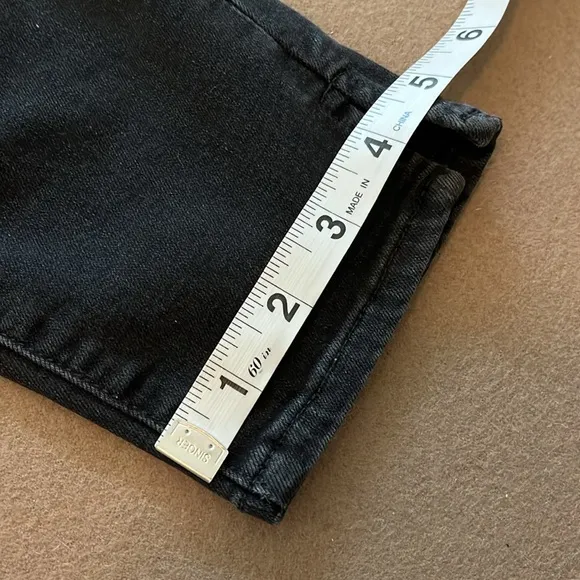 PAIGE Transcend Roxxi Zipper TeethSkinny Jeans in black fog - Size 26
