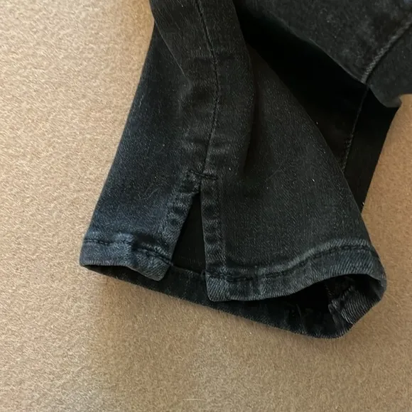 PAIGE Transcend Roxxi Zipper TeethSkinny Jeans in black fog - Size 26
